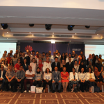 Les lauréats et leurs professeurs lors de la cérémonie officielle de la Huawei ICT Academy
