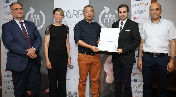 remise des certificats aux techniciens et ingénieurs CORP et ANETI remise des certificats aux techniciens et ingénieurs CORP et ANETI