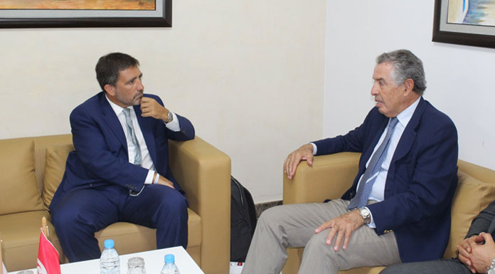 Tarak Cherif, Président de la CONEC et Diego Zorrilla, Coordonnateur résident des Nations Unies en Tunisie