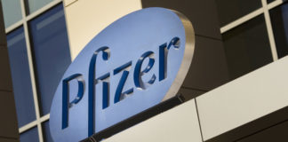 Pfizer et BioNTech