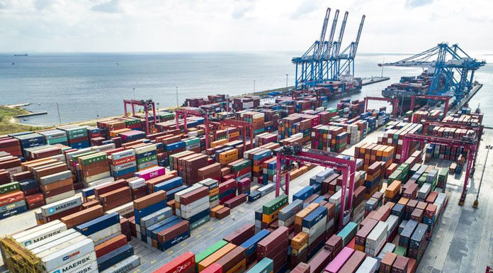 importations et des exportations exportations
