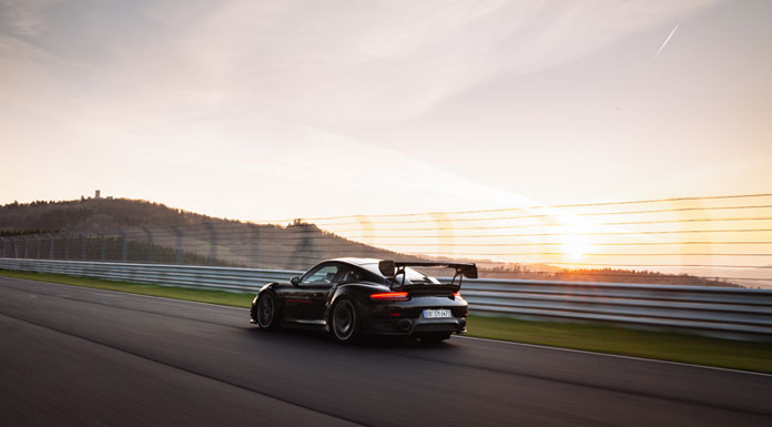 Porsche-911-GT2-RS