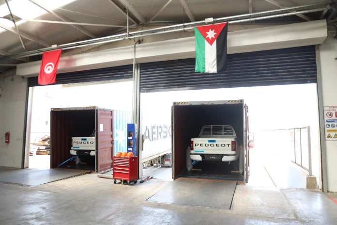 export-du-premier-pickup-fabrique-en-tunisie-par-la-stafim-industrielle-vers-la-jordanie-76992