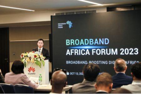 1610-112756-publication-de-l-africa-broadband-outlook-2023-stimuler-l-innovation-numerique-en-afrique_M