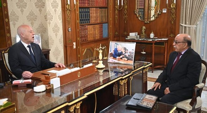 Kais-Saied-appelle-a-la-revision-du-Code-du-travail