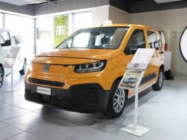 Rencontre professionnelle autour du nouveau Fiat Doblò Combi avec les chauffeurs de taxi