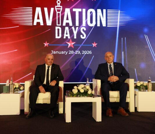 Tunisie-États-Unis : Partenariat pour moderniser l’aviation et libéraliser le secteur