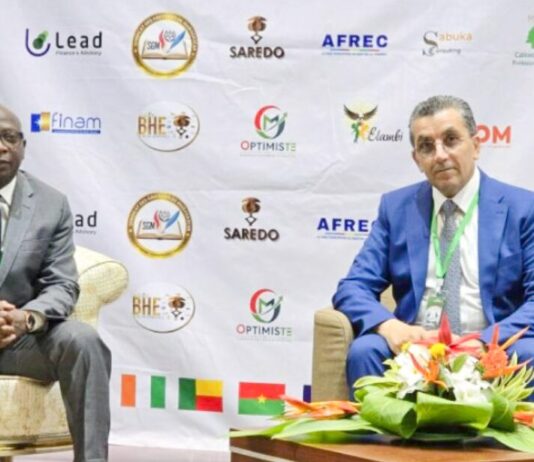 Tunisie – Gabon : Le RNE partage son expertise numérique au 1er Congrès international des greffiers
