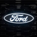 Ford rappelle 350 ingénieurs licenciés pour sauver ses usines de l’IA