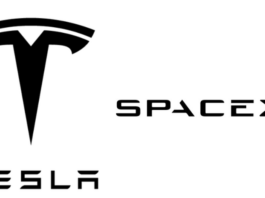 Elon Musk, premier « trillionnaire » de l’histoire, voit sa fortune fondre de moitié mais reste numéro un mondial