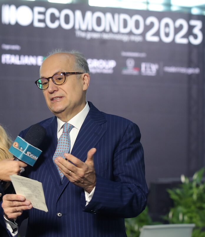 ECOMONDO - Professor Fava ECOMONDO - Professor Fava